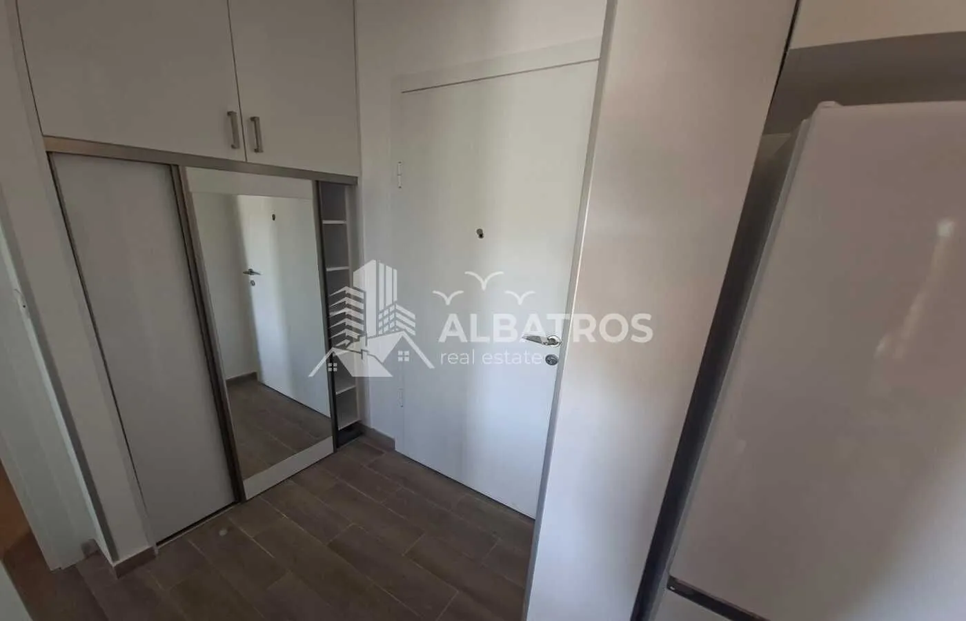 Izdavanje, jednosoban stan, 40m², Šušanj, Bar