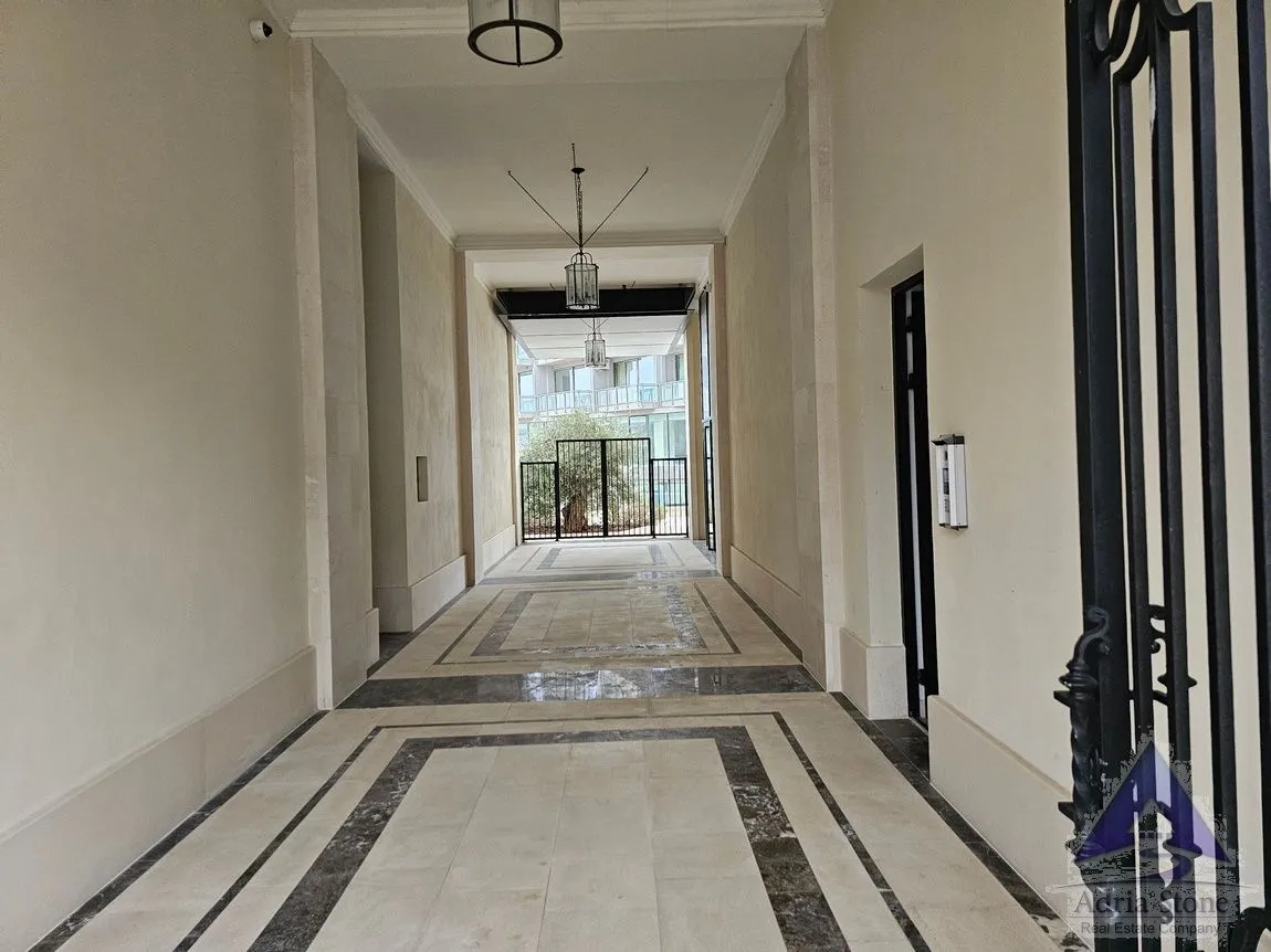 Sale, one bedroom apartment, 71m², Rafailovići, Budva