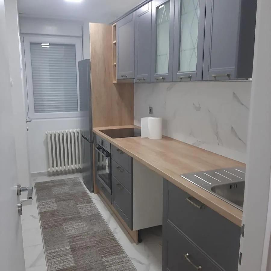 Izdavanje, dvosoban stan, 54m², Centar, Niš
