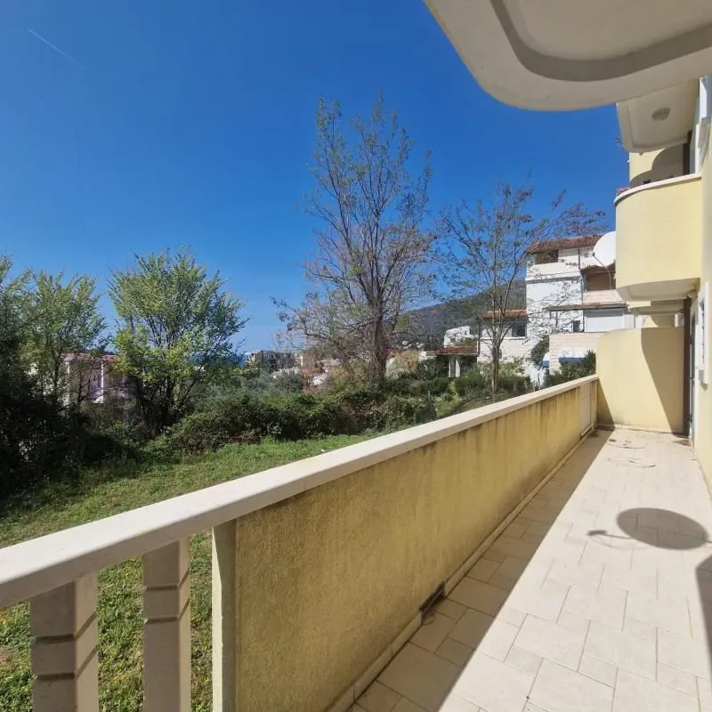 Sale, three bedroom apartment, 99m², Petrovac, Budva