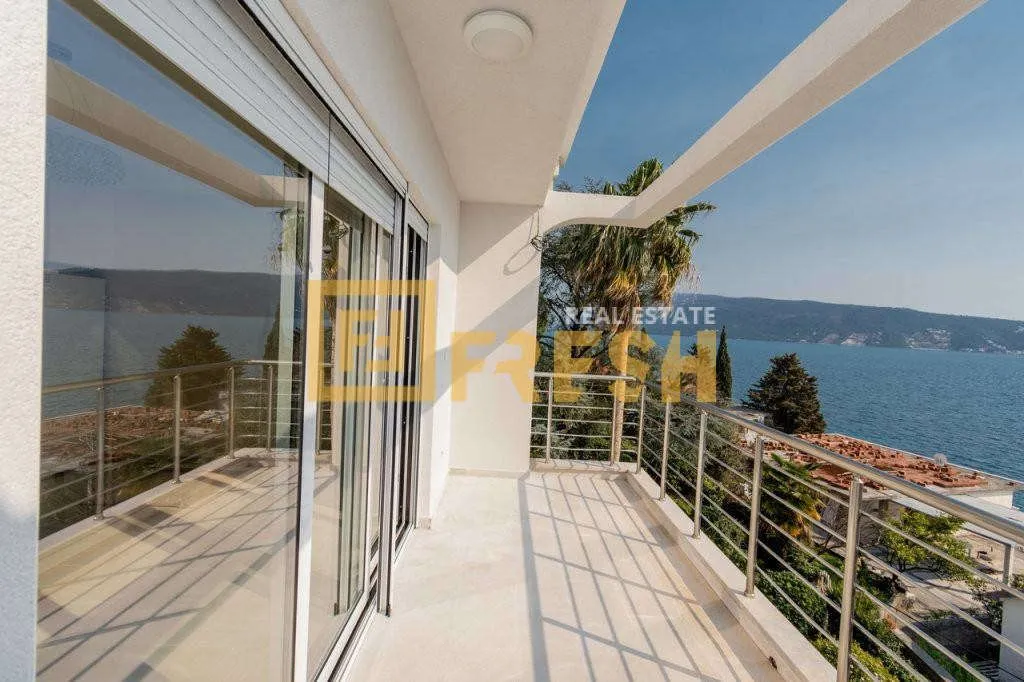 Prodaja, kuća, 200m², Herceg Novi, Crna Gora