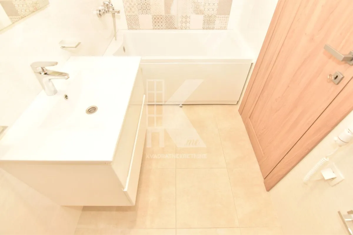 Rent, two bedroom apartment, 72m², Master Kvart, Podgorica