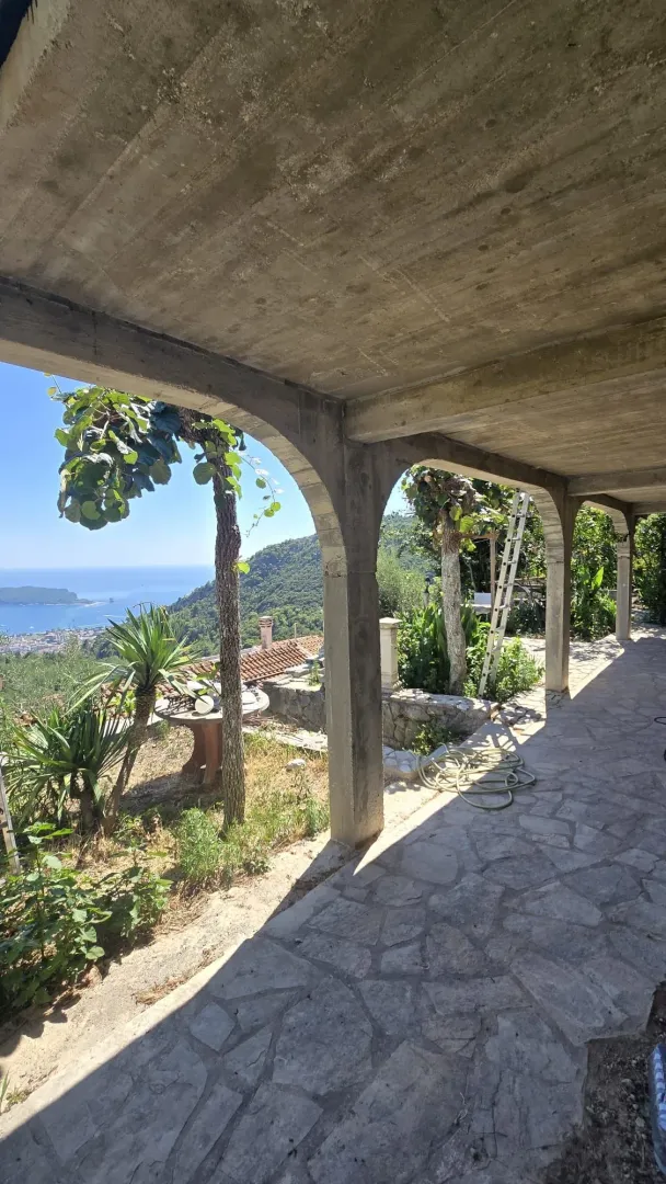 Prodaja, kuća, 210m², Markovići, Budva