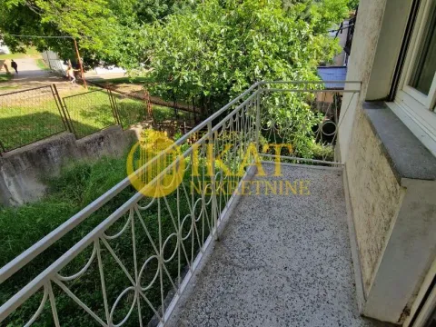 Rent, one bedroom apartment, 20m², Kanarevo Brdo, Beograd - image 4