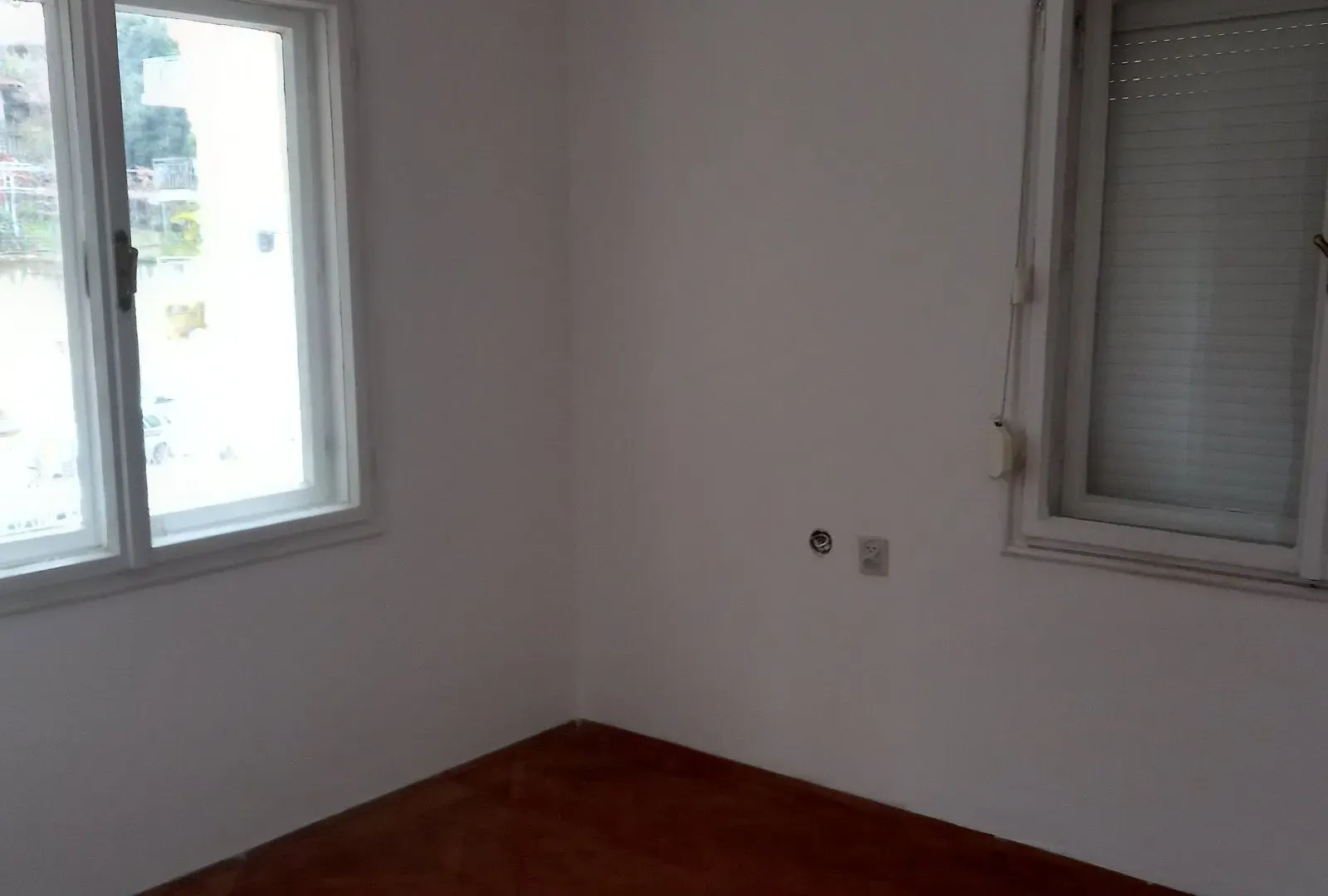Izdavanje, parking/garaža, 150m², Momišići, Podgorica