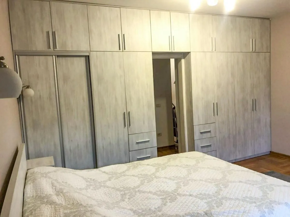 Rent, three bedroom apartment, 191m², Tivat, Crna Gora
