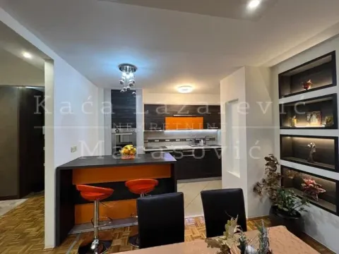 Izdavanje, trosoban stan, 74m², Cerak, Beograd - image 4