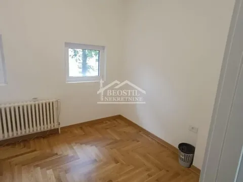 Izdavanje, četvorosoban stan, 120m², Stari Grad, Beograd - image 6