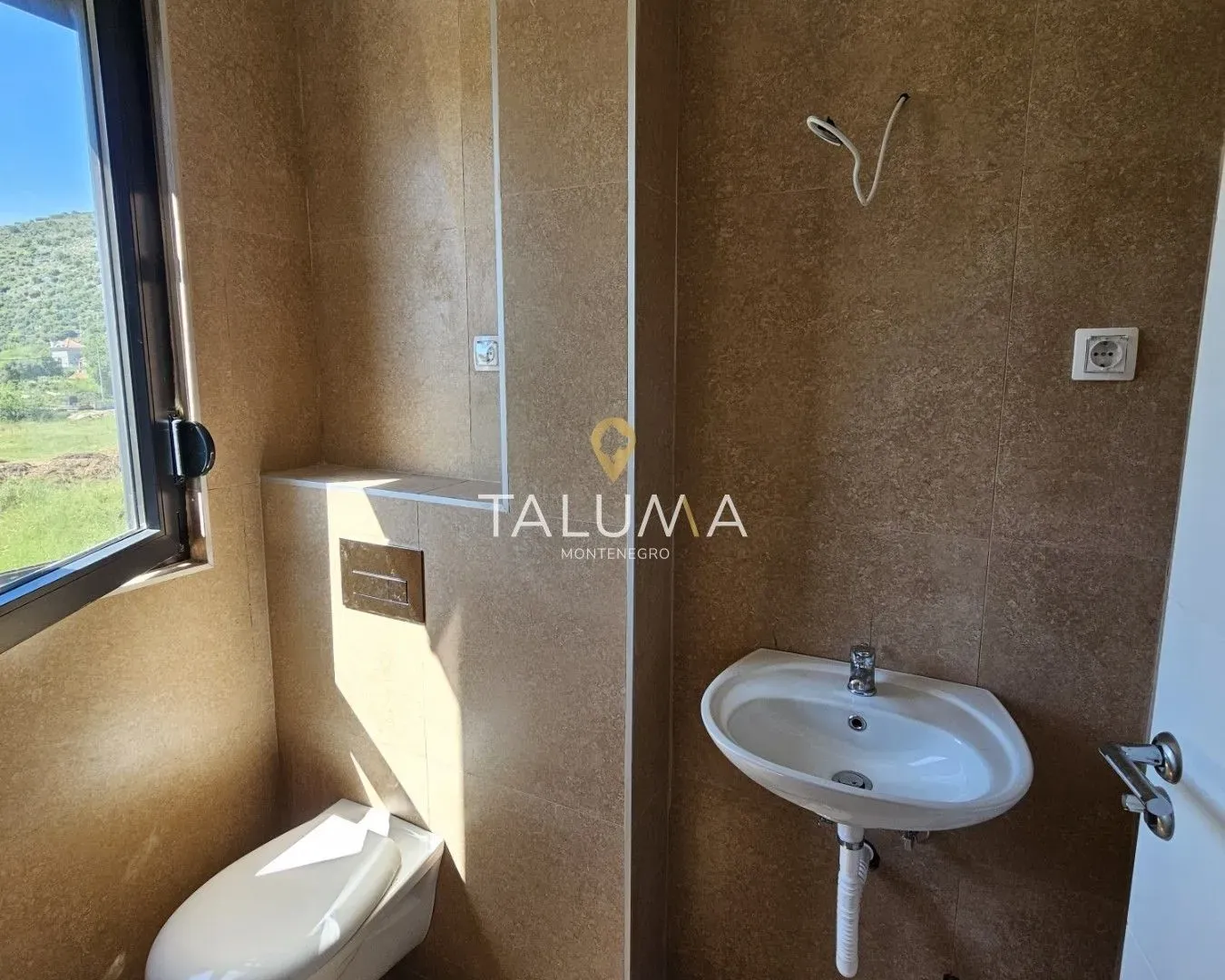 Rent, two bedroom apartment, 64m², Tološi, Podgorica