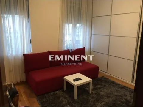 Izdavanje, četvorosoban stan, 100m², Crveni Krst, Beograd - image 11