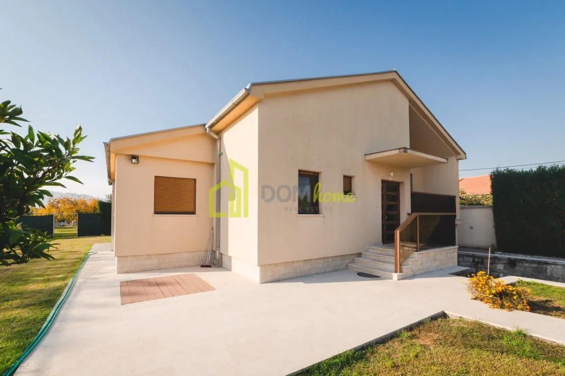 Rent, house, 170m², Dajbabe, Podgorica
