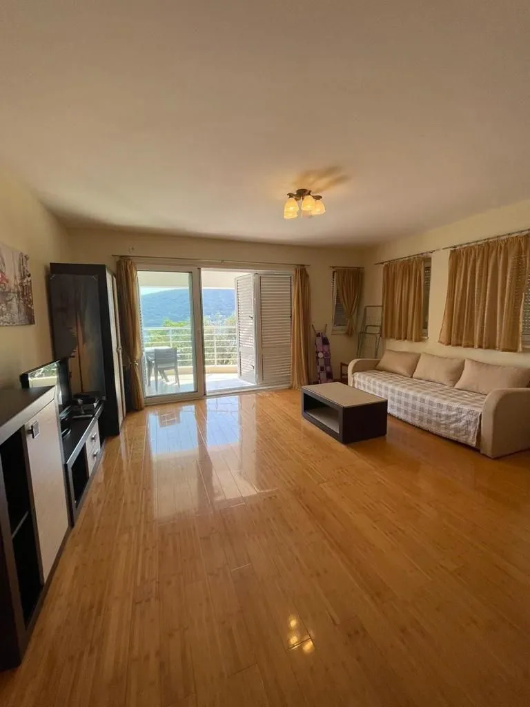Prodaja, jednosoban stan, 63m², Centar, Herceg Novi