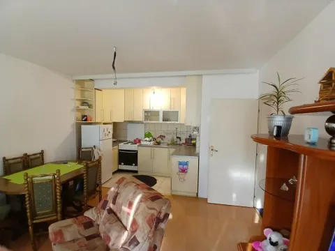 Sale, one bedroom apartment, 55m², Jagodina, Srbija - image 2