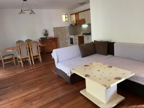 Rent, three bedroom apartment, 105m², Bjeliši, Bar - image 2