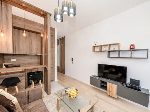 Izdavanje, garsonjera, 36m², Centar, Bar - image 3