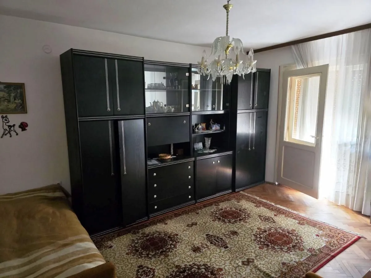 Sale, house, 260m², Ledena Stena, Niš