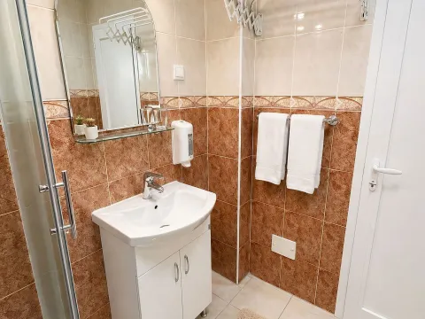 Sale, one bedroom apartment, 30m², Rafailovići, Budva - image 9