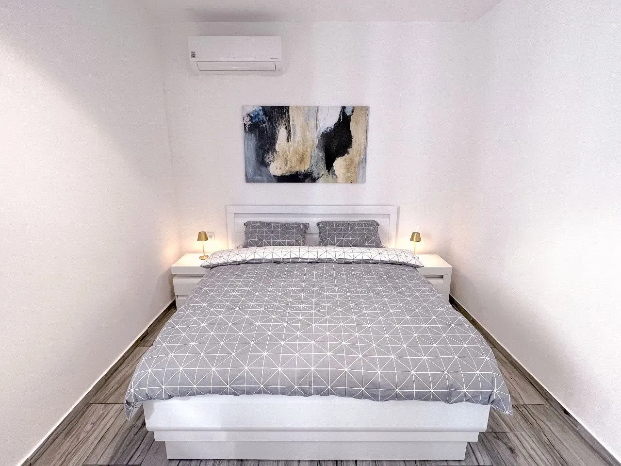 Prodaja, stan, 55m², Tivat, Crna Gora