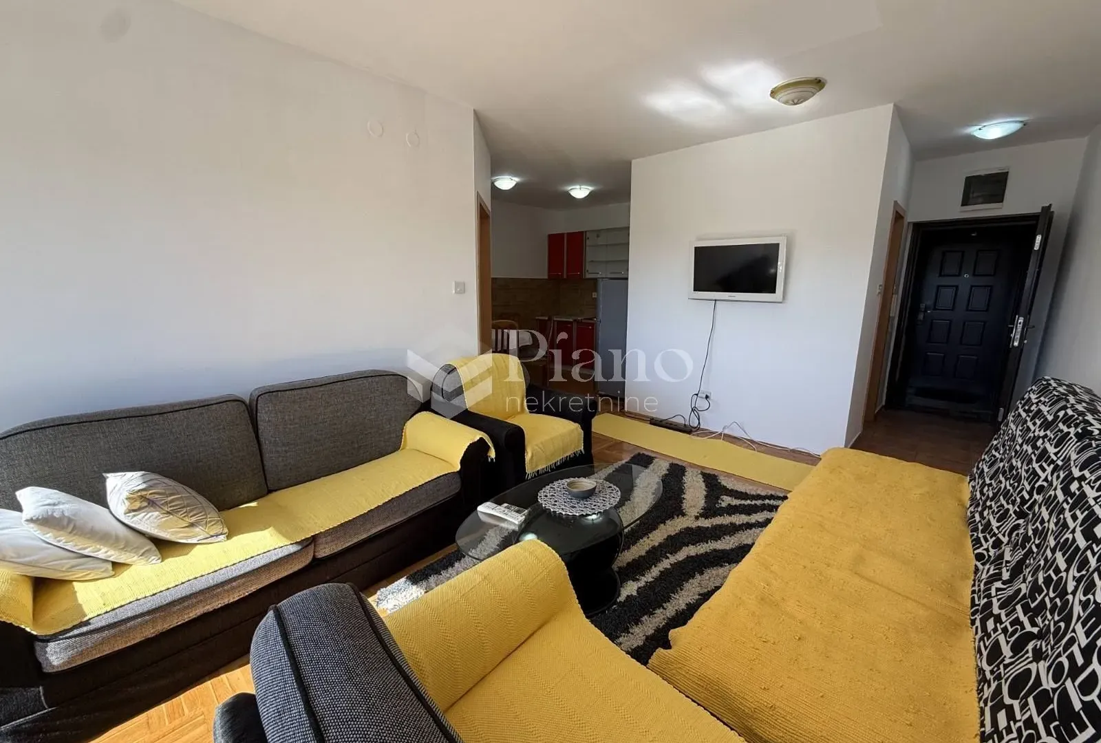 Rent, one bedroom apartment, 42m², Podgorica, Crna Gora