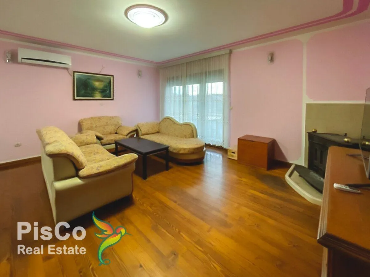Izdavanje, kuća, 210m², Masline, Podgorica