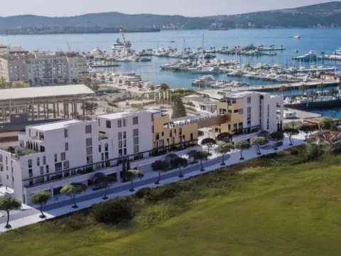 Prodaja, dvosoban stan, 137m², Tivat, Crna Gora - image 2