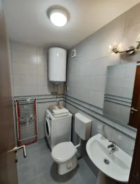 Rent, two bedroom apartment, 75m², Tuški Put, Podgorica - image 10