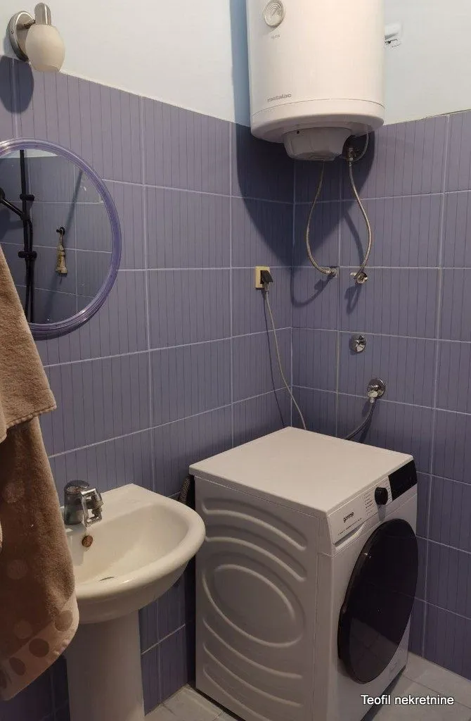 Izdavanje, dvosoban stan, 43m², Stari Grad, Beograd
