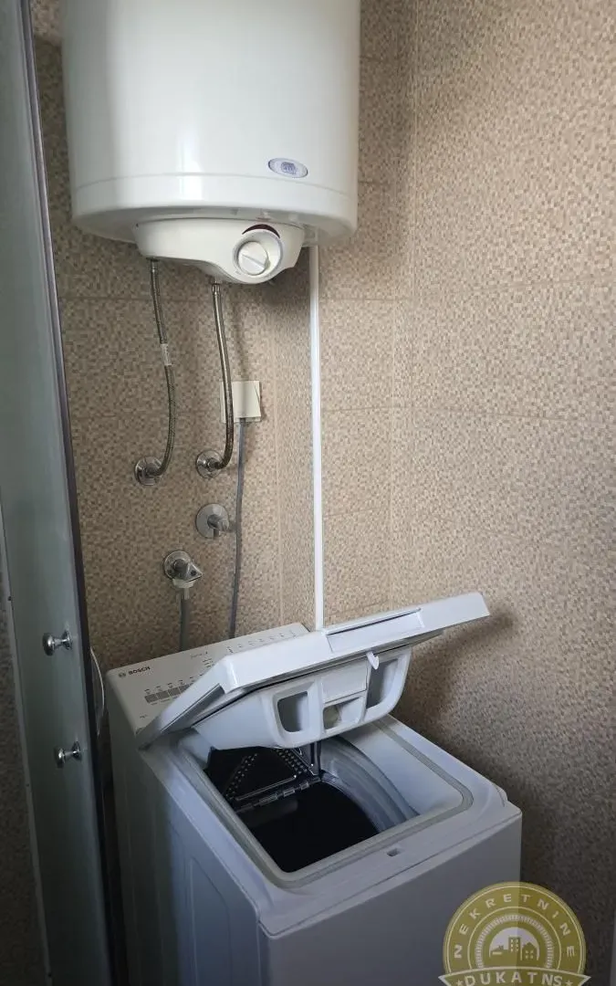 Izdavanje, dvosoban stan, 66m², Banatić, Novi Sad Sve Podlokacije