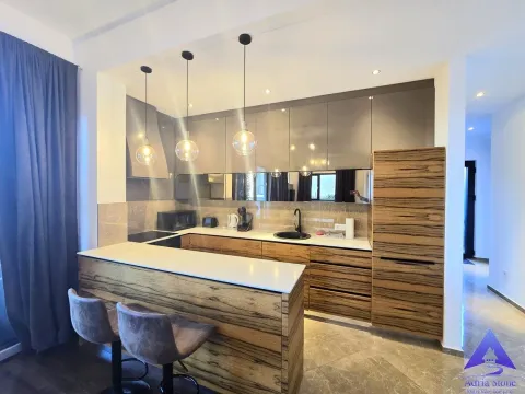 Prodaja, dvosoban stan, 83m², Bečići, Budva - image 9