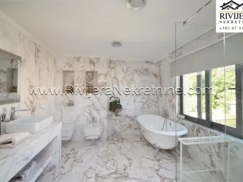 Sale, house, 385m², Kubasi, Kotor - image 12