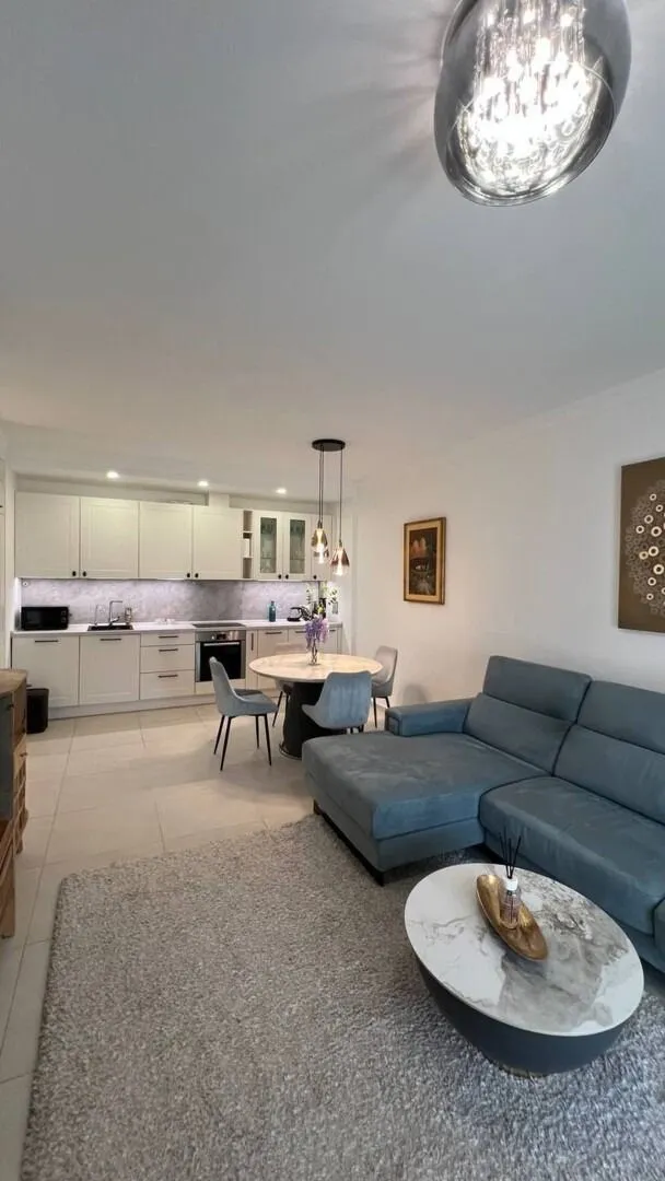 Prodaja, dvosoban stan, 68m², Kava, Tivat
