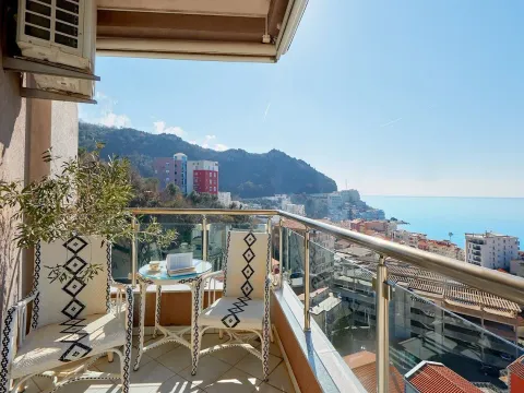 Sale, three bedroom apartment, 150m², Bečići, Budva