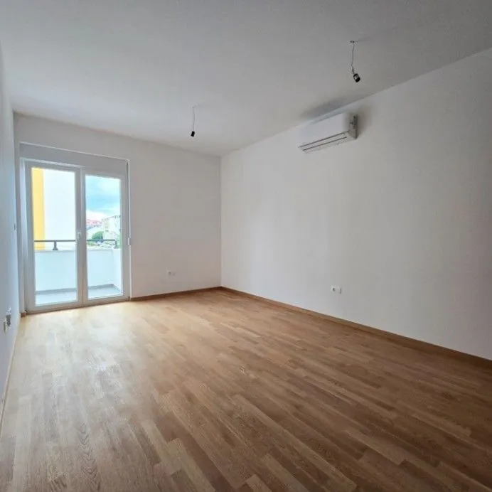 Prodaja, jednosoban stan, 45m², Ljubović, Podgorica