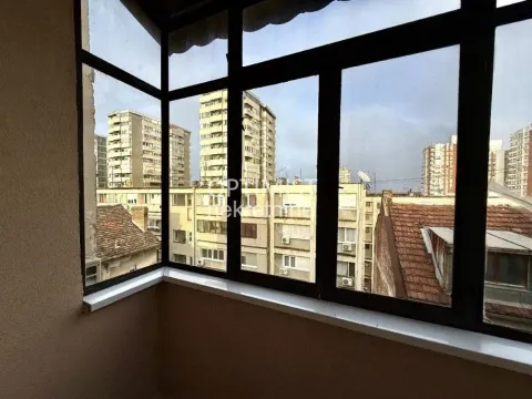 Izdavanje, dvosoban stan, 51m², Tašmajdan, Palilula Sve Podlokacije - image 11