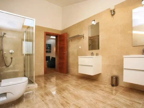 Prodaja, kuća, 402m², Kotor, Crna Gora - image 9