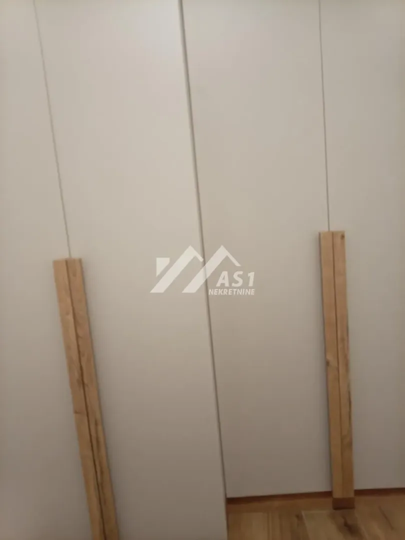 Izdavanje, dvosoban stan, 50m², Veternik, Novi Sad Sve Podlokacije