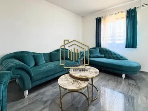 Izdavanje, kuća, 140m², Donji Kokoti, Podgorica - image 13