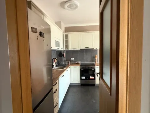 Izdavanje, dvosoban stan, 74m², Blok 9, Podgorica - image 3