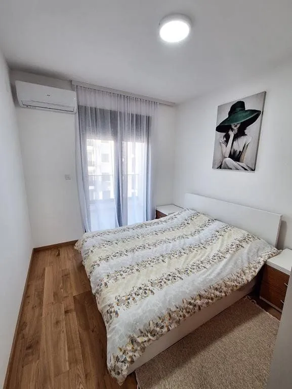Izdavanje, jednosoban stan, 47m², New City, Podgorica