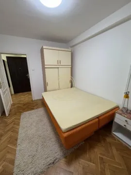 Izdavanje, trosoban stan, 76m², Centar, Novi Sad - image 34