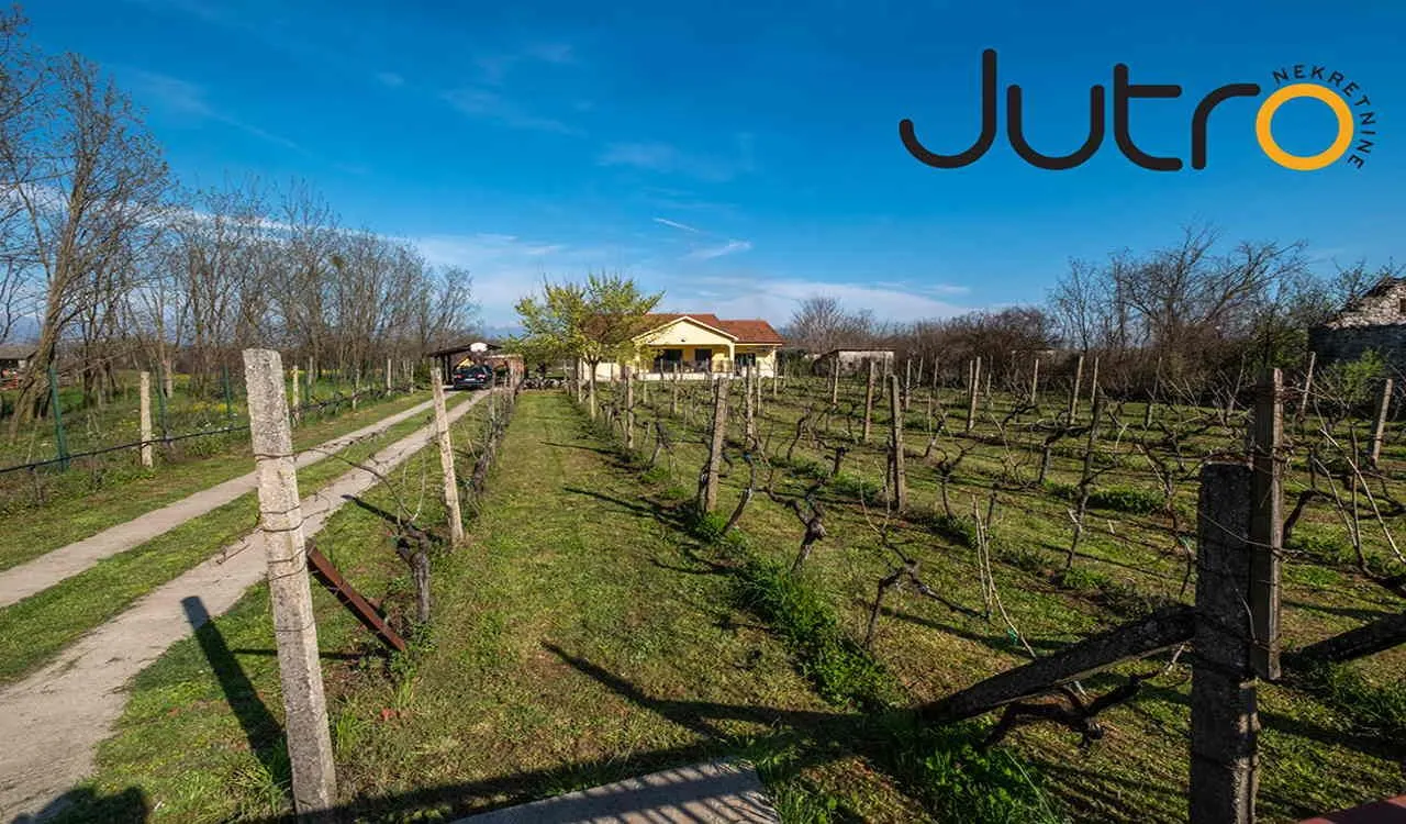 Izdavanje, kuća, 130m², Podgorica, Crna Gora