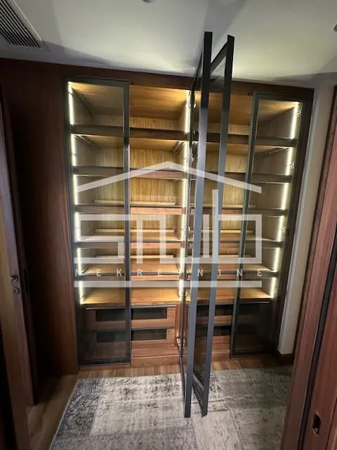 Rent, apartment, 350m², Južni Bulevar, Vračar Sve Podlokacije