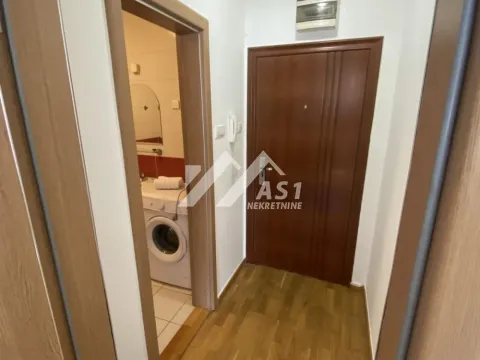 Izdavanje, jednosoban stan, 27m², Bulevar Evrope, Novi Sad Sve Podlokacije - image 6