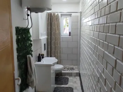 Prodaja, kuća, 189m², Irig, Srbija - image 15