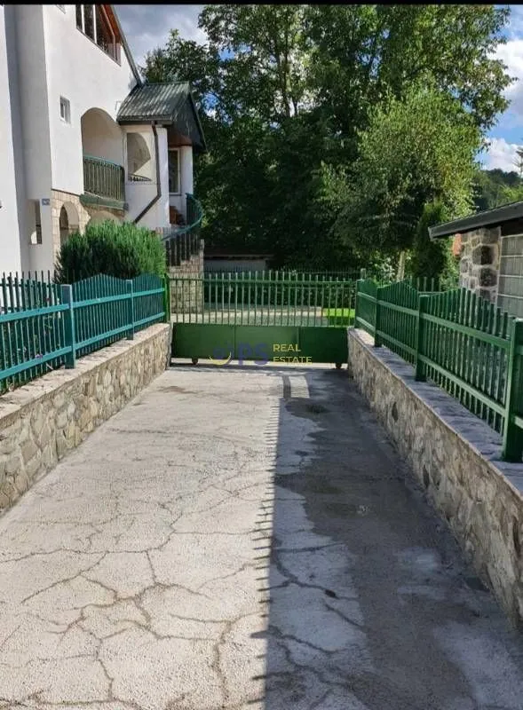 Prodaja, kuća, 304m², Kolašin, Crna Gora