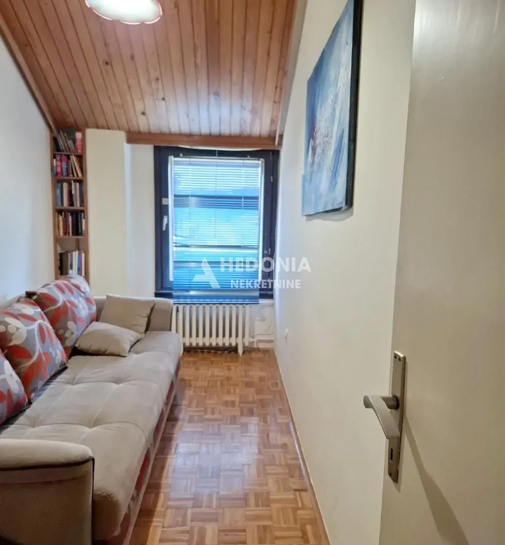 Prodaja, trosoban stan, 83m², Čukarica, Beograd