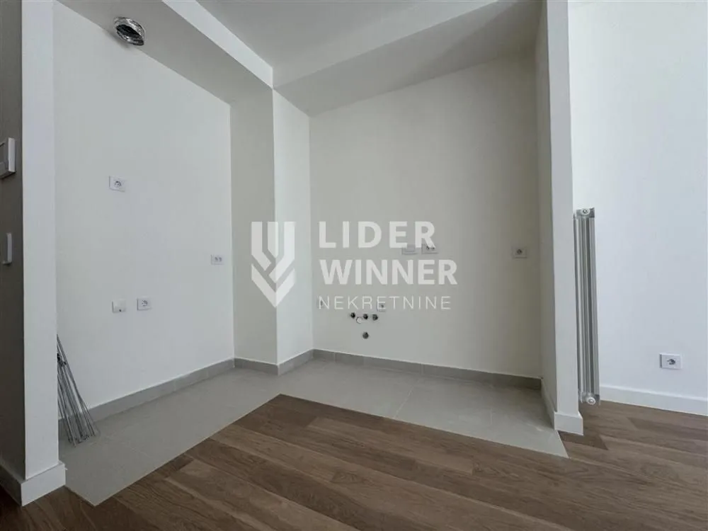 Sale, three bedroom apartment, 79m², Savski Venac, Beograd