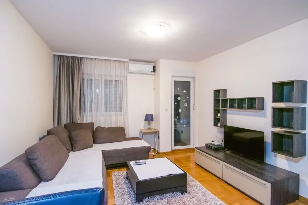 Sale, one bedroom apartment, 43m², Stari Aerodrom, Podgorica