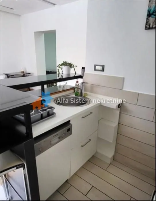 Rent, two bedroom apartment, 45m², Stari Grad, Beograd