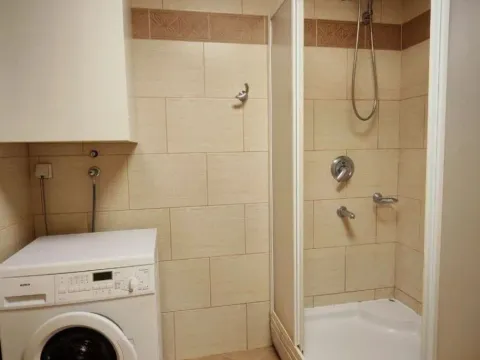 Prodaja, dvosoban stan, 71m², Bečići, Budva - image 11